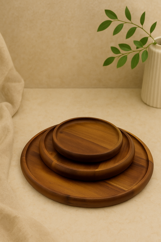 Set de 3 assiettes plates acacia